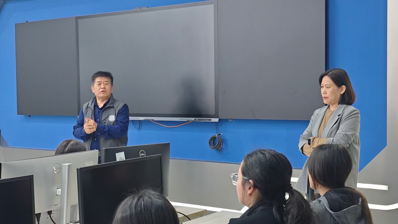 实验班班会现场